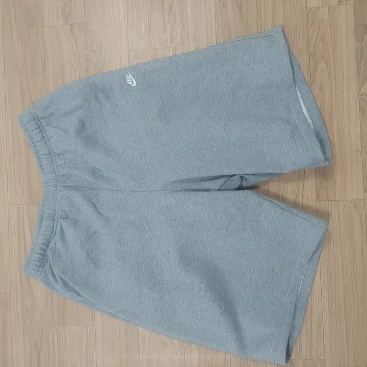 [BUNJANG] Nike Oversized Fit Gray Shorts Size G / 나이키 오버사이즈핏 그레이 반바지