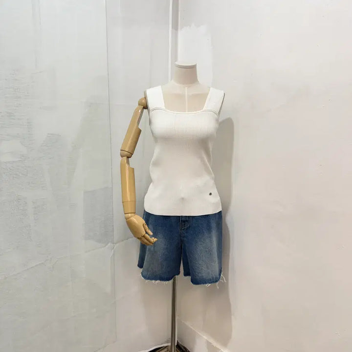 [BUNJANG] White Ribbed Sleeveless Knit Top / (66)화이트 빅밴드 골지 민소매 나시니트 4485