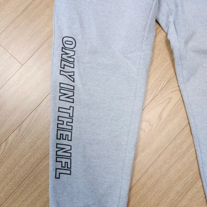 [BUNJANG] NFL Logo Grey Training Jogger Pants / NFL 로고 트레이닝 조거 팬츠 회색