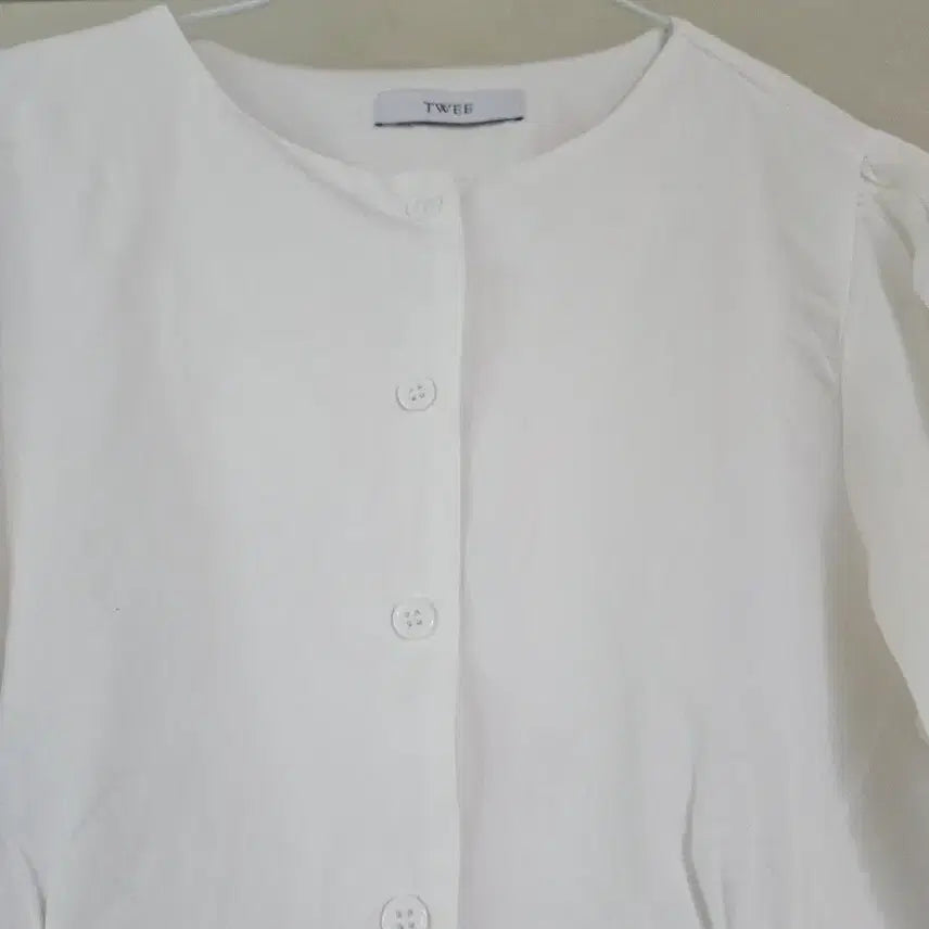 [BUNJANG] White Crop Puff Long Sleeve Blouse / 화이트 블라우스 크롭 퍼프 긴팔