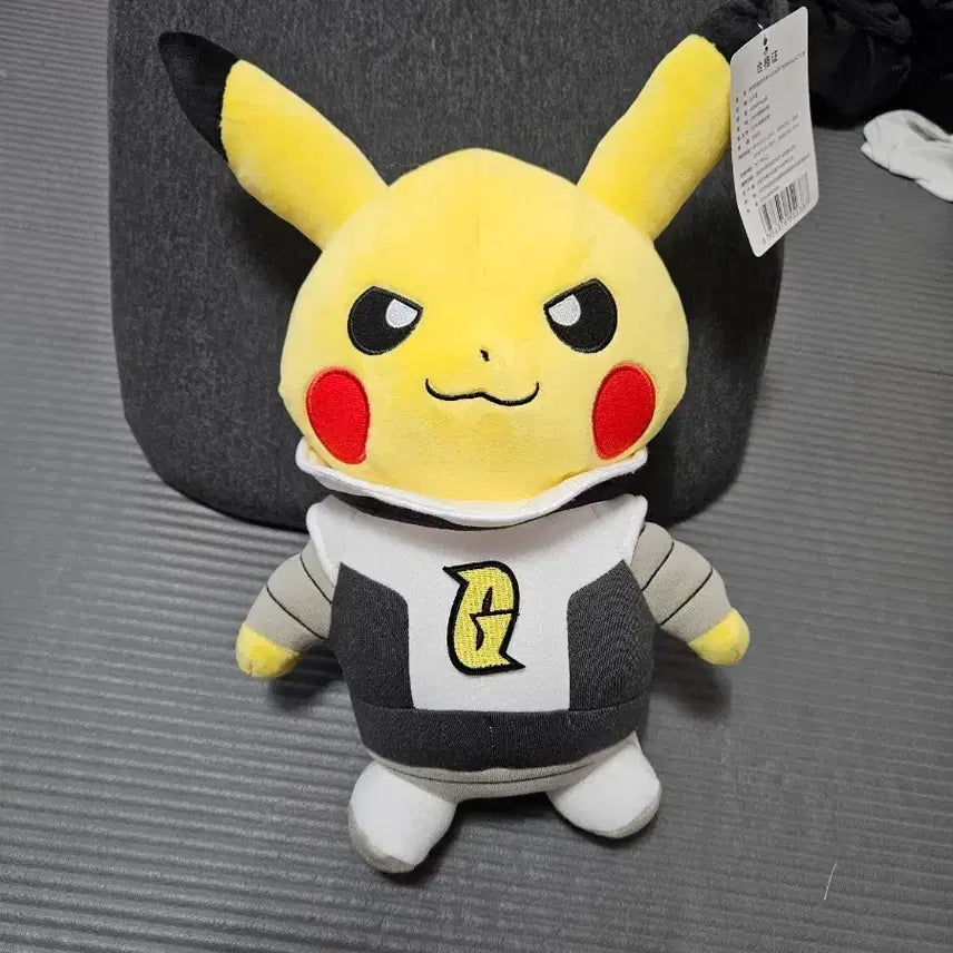 [BUNJANG] Pokemon Pikachu Team Rocket Cosplay Plush (New) / (새제품) 포켓몬 피카츄 로켓단 코스프레 인형