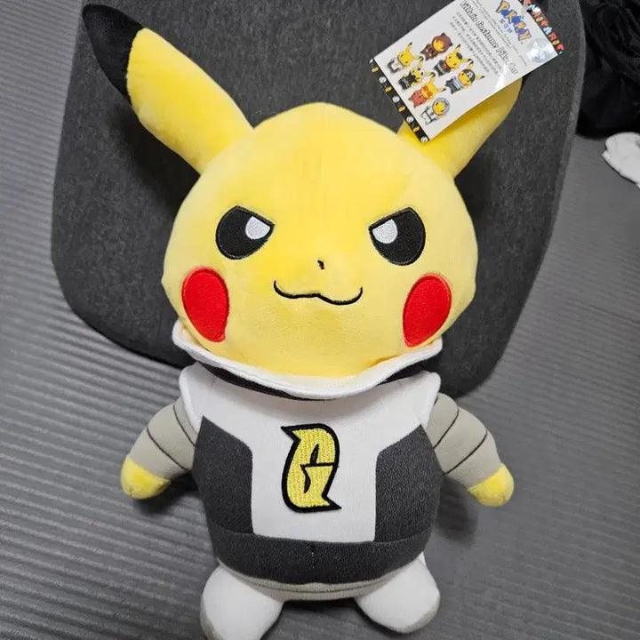 [BUNJANG] Pokemon Pikachu Team Rocket Cosplay Plush (New) / (새제품) 포켓몬 피카츄 로켓단 코스프레 인형
