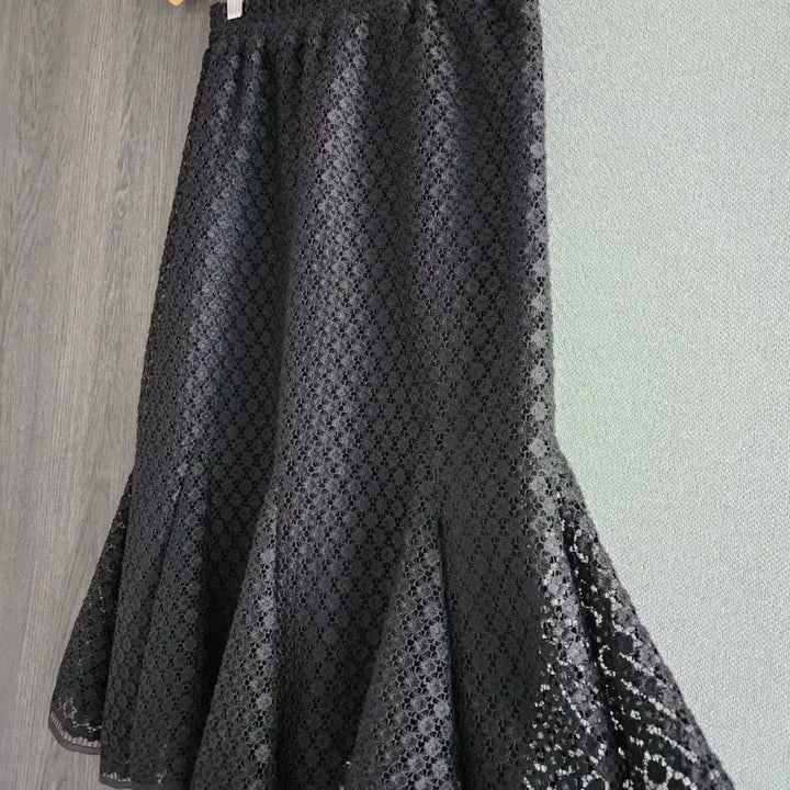 [BUNJANG] Haylin New York Lace Punching Skirt / 헤이린뉴욕 레이스 펀칭 스커트 F