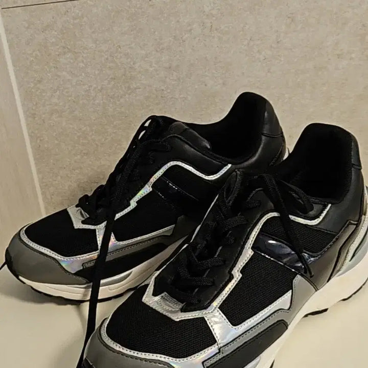 [BUNJANG] SUECOMMA BONNIE Heaven 5-6cm Height Increasing Celebrity Sneakers Black/Silver (270mm) / 슈콤마보니(270)해븐 키높이 연예인 운동화 270mm