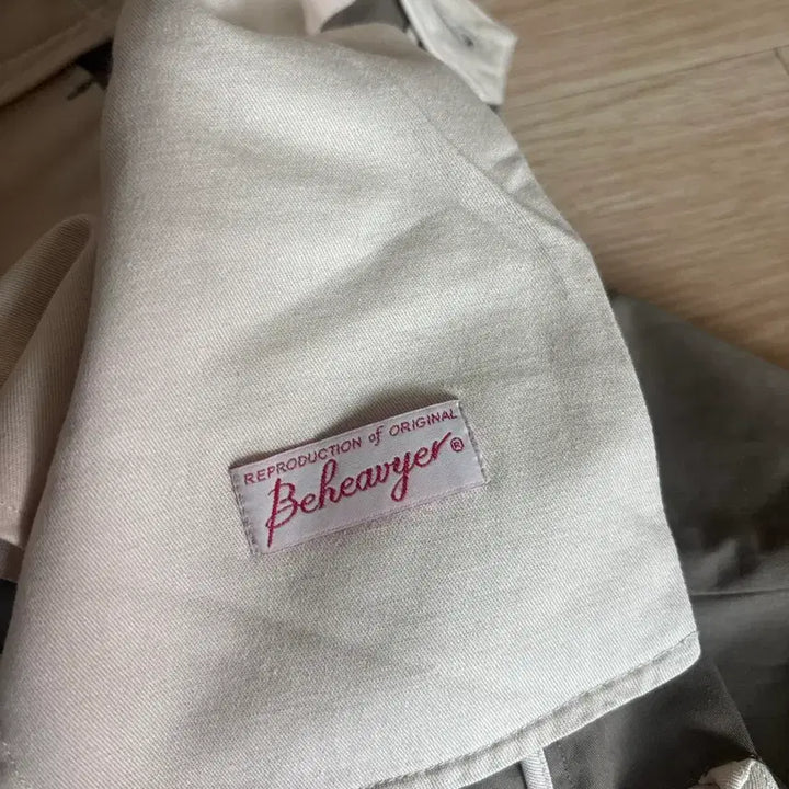 [BUNJANG] Behavior Olive Beige Slacks / [비헤비어] 올리브 베이지 슬랙스
