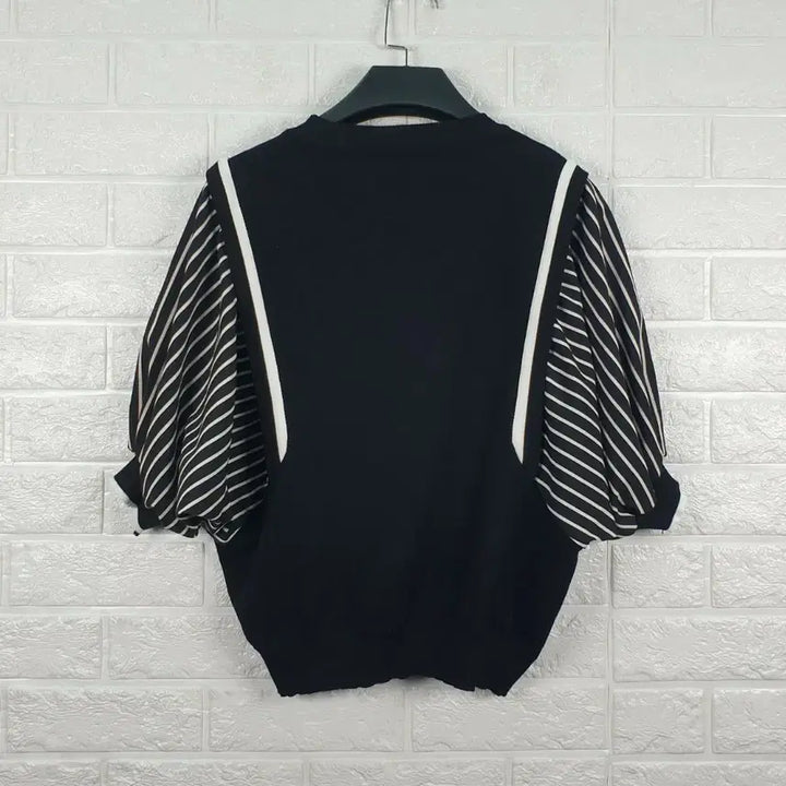 [BUNJANG] F Bijou Loose Fit Batwing Knit Top / [F]클리지 루즈핏 가오리 니트티
