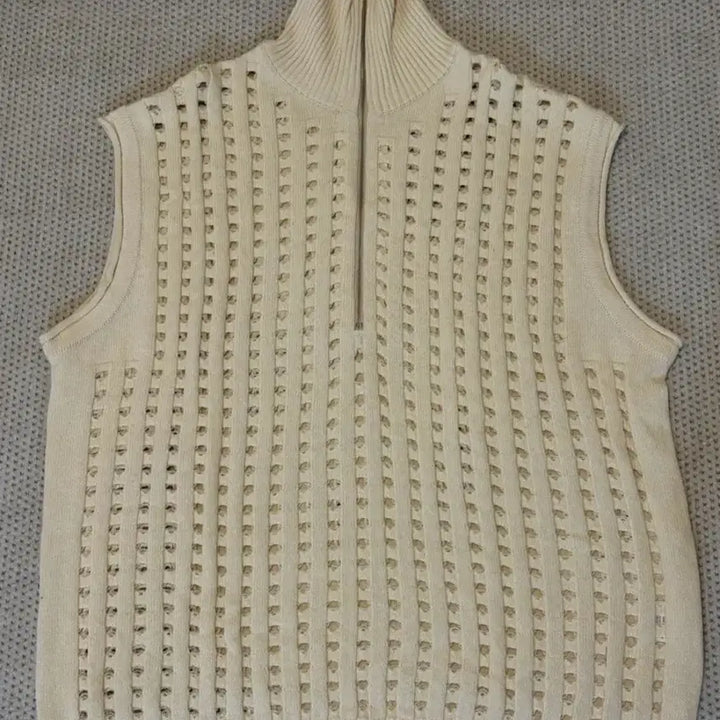 [BUNJANG] WoomaMoong Ivory Knit Half-Zip Vest L / [L] 우마뭉 아이보리 니트 반집업