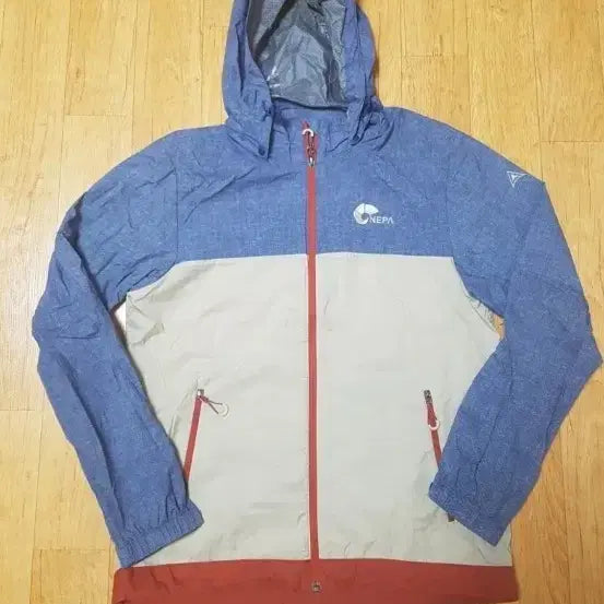 [BUNJANG] Nepa Waterproof Windbreaker Jacket (Size 100) / (새상품급-정품)네파 얇은 냉감용 원단 방수 바람막이 초경량 자켓,100