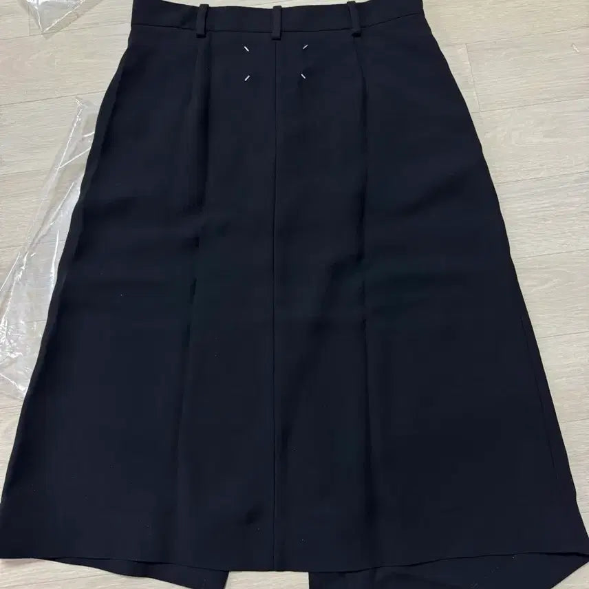 [BUNJANG] Maison Margiela Black Midi Skirt / [38] 메종마르지엘라 미디스커트 블랙