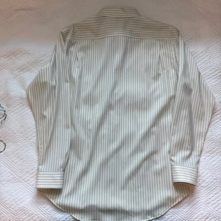 [BUNJANG] ORRARI Superfine Wool Stripe Shirt Ivory / 오라리 슈퍼파인울 스트라이프 셔츠 아이보리 3사이즈