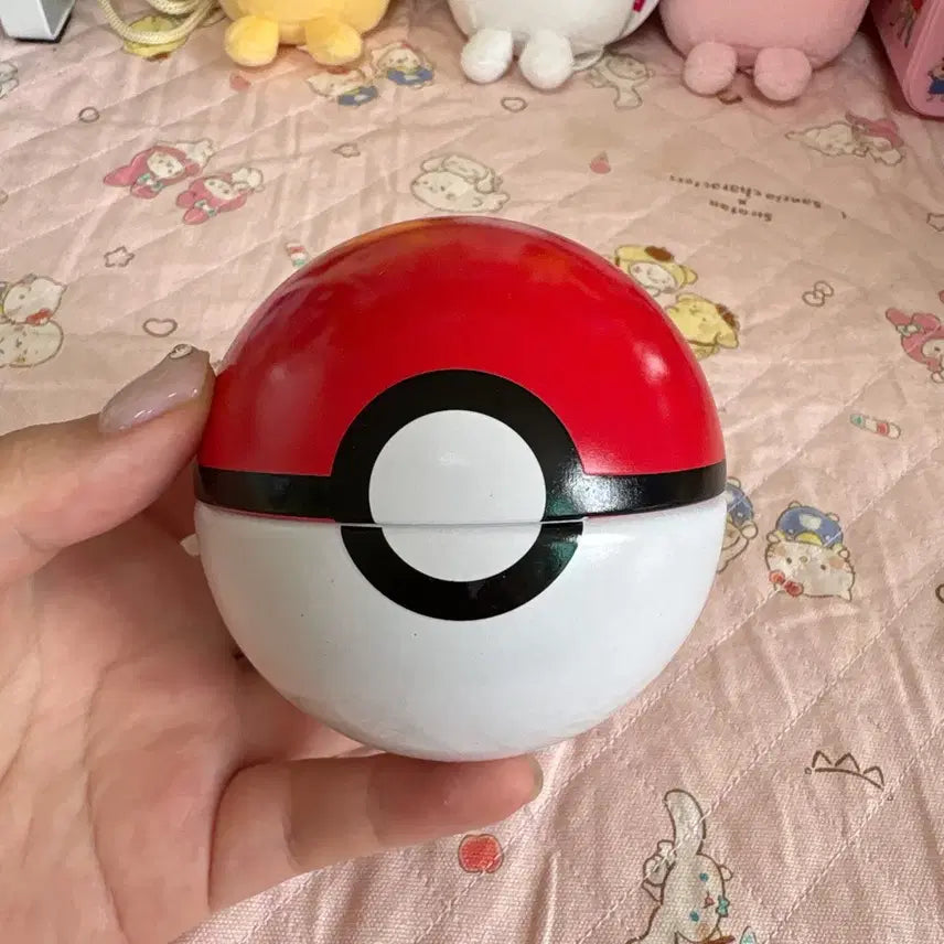 [BUNJANG] Pokemon Random Badge Vaporeon / 포켓몬스터 랜덤 뱃지 샤미드