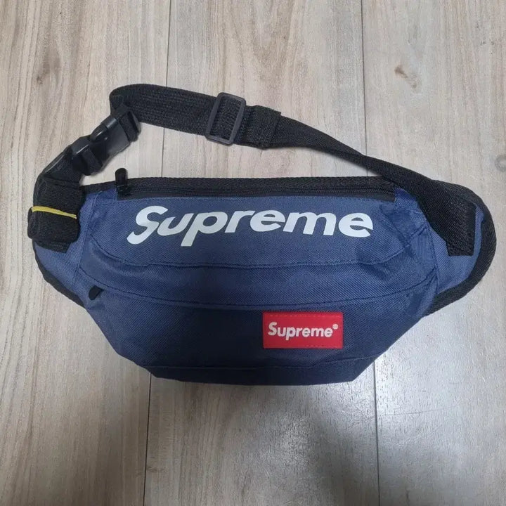 [BUNJANG] Supreme Waist Bag Navy / 슈프림 웨이스트백