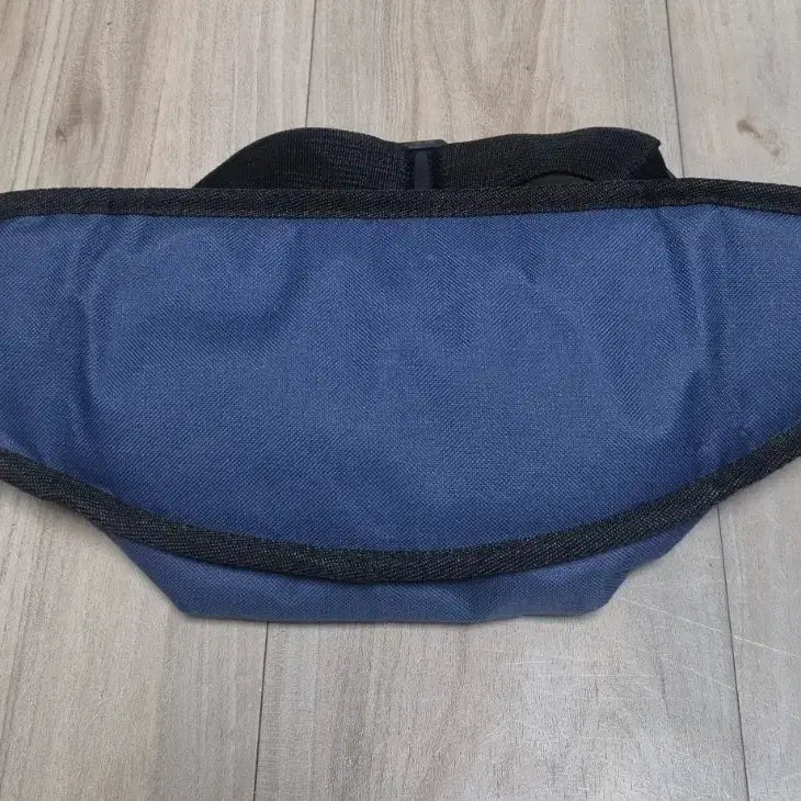 [BUNJANG] Supreme Waist Bag Navy / 슈프림 웨이스트백