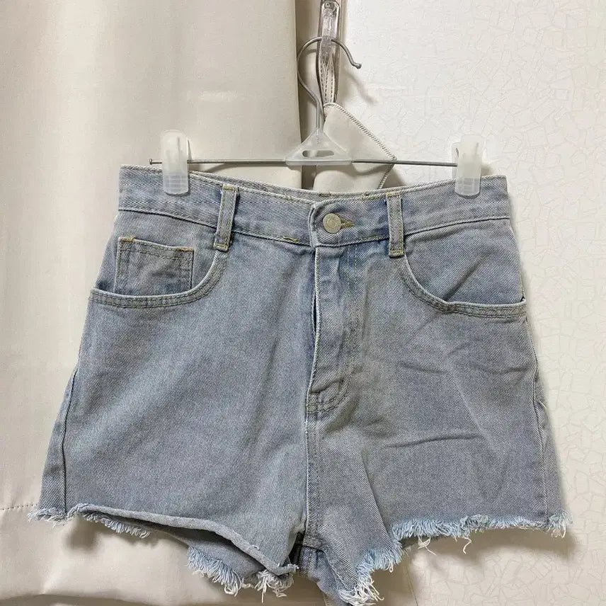 [BUNJANG] Light Blue Denim Shorts / 연청반바지