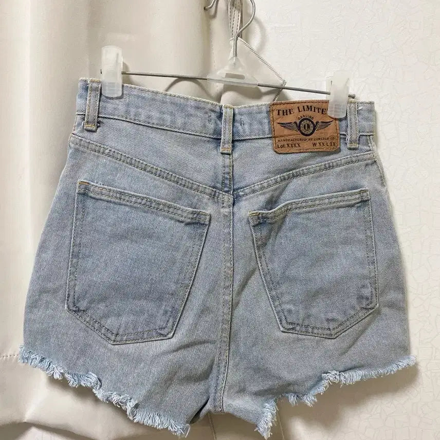 [BUNJANG] Light Blue Denim Shorts / 연청반바지