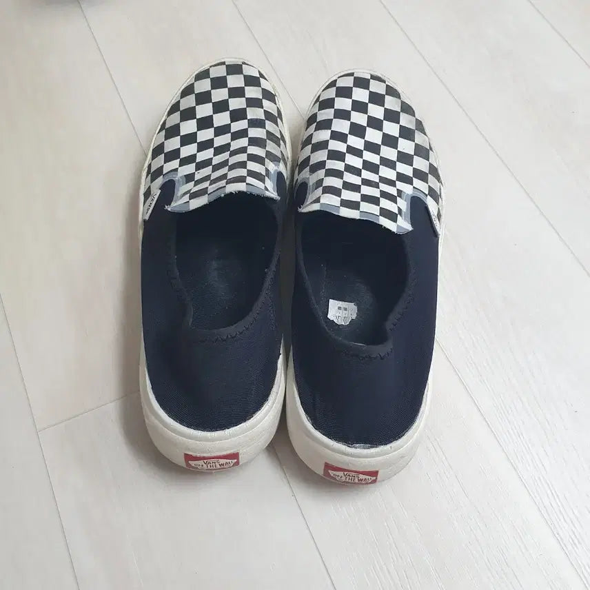 [BUNJANG] Vans ComfyCush One Checkerboard Slip-On Sneakers White/Black Size 285 / Vans 컴피쿠시원 ComfyCush one 화이트블랙 285 사이즈