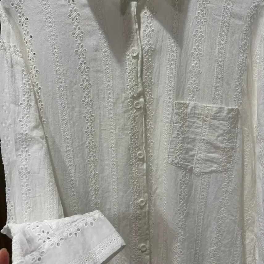 [BUNJANG] White Punching Embroidery Lace Long Shirt Blouse / 화이트 펀칭 자수 레이스 롱 셔츠 블라우스 66.77사이즈