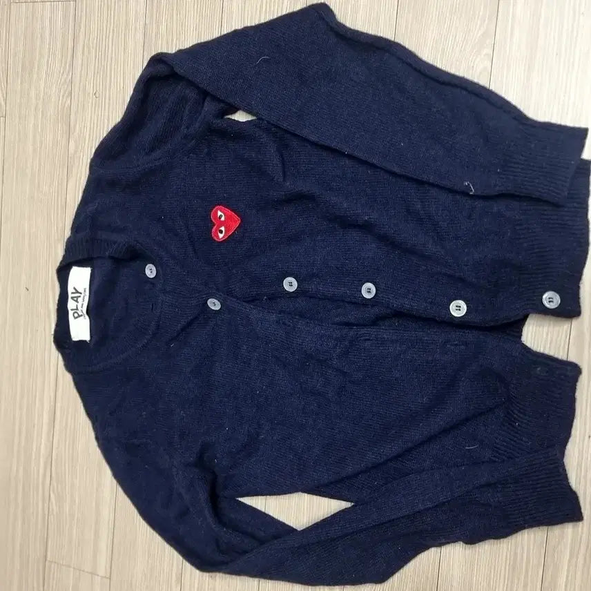 [BUNJANG] Comme des Garçons Navy Cardigan Heart Logo / 꼼데가르송 네이비 가디건 하트 와펜(s)