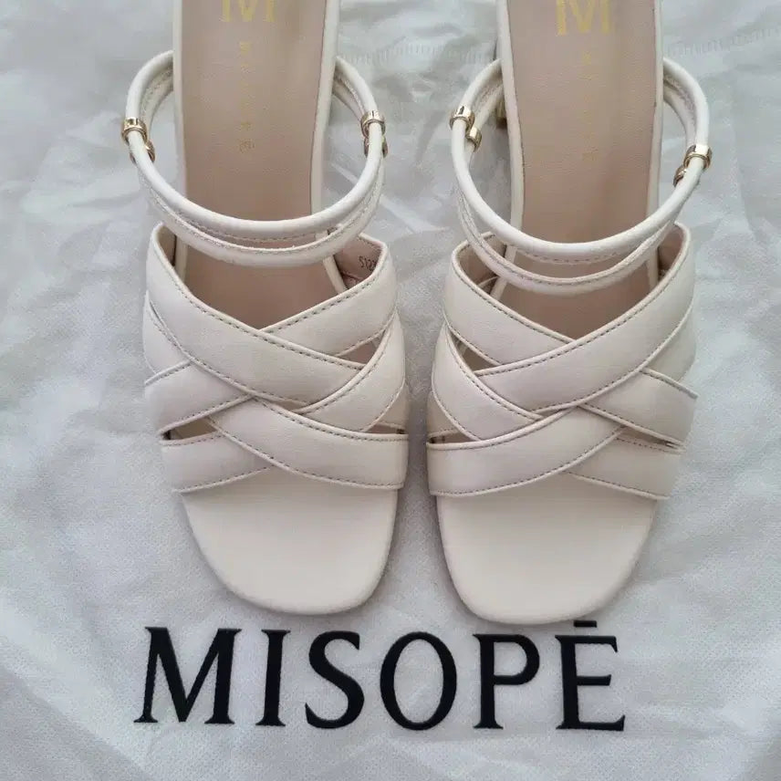 [BUNJANG] Miso-pe Two-way Strap Sandals 240 / 미소페 투웨이 스트랩샌들240