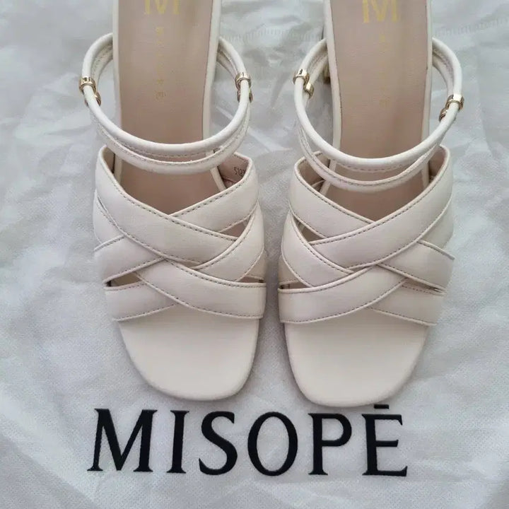[BUNJANG] Miso-pe Two-way Strap Sandals 240 / 미소페 투웨이 스트랩샌들240