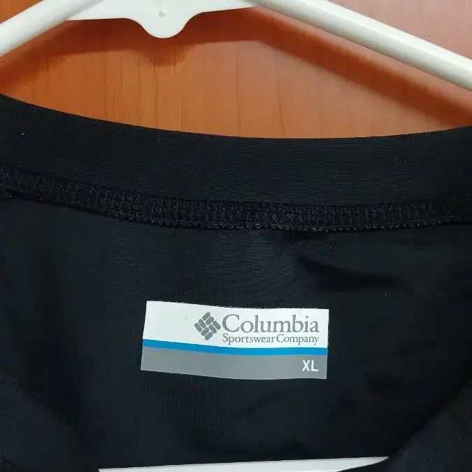 [BUNJANG] Columbia Black Long Sleeve T-Shirt / 컬럼비아 블랙 긴팔 티셔츠