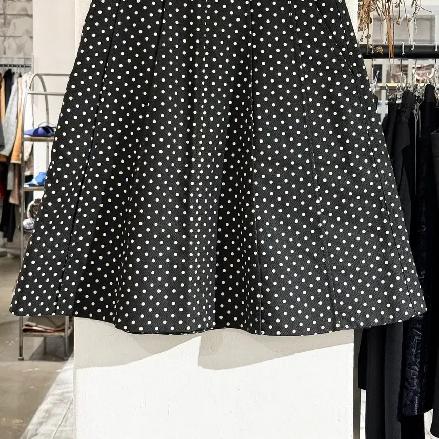 [BUNJANG] DKNY Black Dot A-Line Midi Skirt / dkny 블랙 도트 A라인 미디 스커트