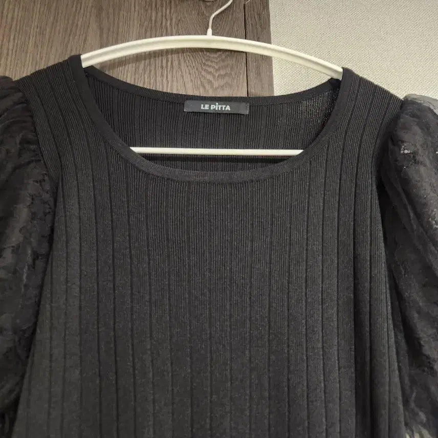 [BUNJANG] Le Pitta Lace Puff Sleeve Knit Blouse / 새상품급) 르피타 레이스 소매 니트 블라우스 F