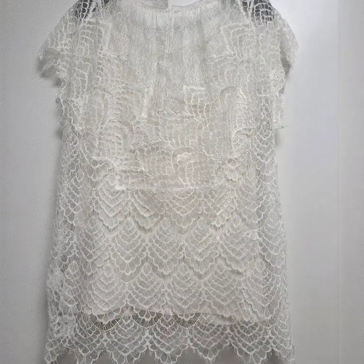 [BUNJANG] Objet (Hansem) Lace Sleeveless Blouse White / 한섬(오브제)레이스 슬리브리스 블라우스(새상품)