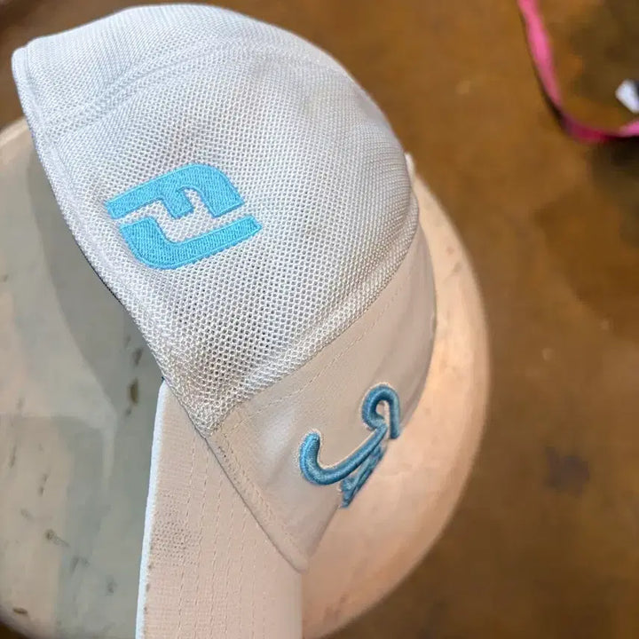 [BUNJANG] Titleist Golf Hat White/Blue / 타이틀리스트 골프 모자 화이트/블루
