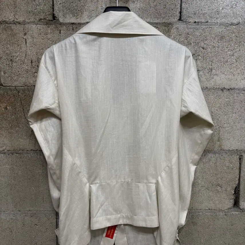 [SOLD OUT] 비비안웨스트우드 레드라벨 아이보리 블라우스