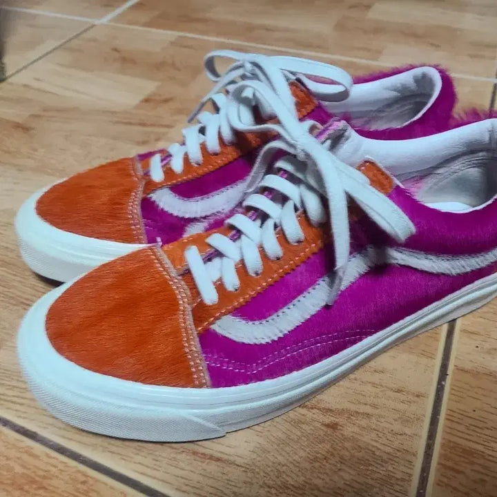 [BUNJANG] Vans Old Skool Pony Hair Low-Top Sneakers / 반스 올드스쿨 송치 265(260ㅊ천)
