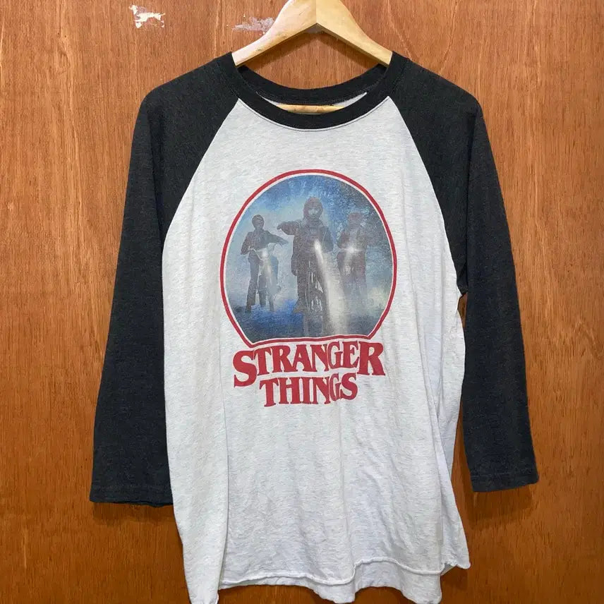 [BUNJANG] Stranger Things Vintage T-Shirt (L) / (L) Stranger Things 빈티지 티셔츠