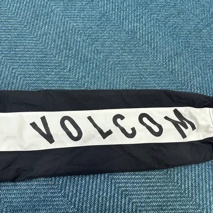 [BUNJANG] Volcom Nylon Jogger Pants - Size L / [L] 볼컴 나일론 조거 팬츠 만원샵