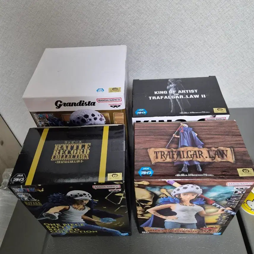 [SOLD OUT] 원피스 트라팔가 로우 피규어 반프레스토 4종일괄