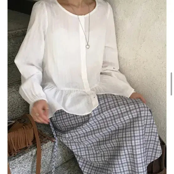 [BUNJANG] Dailyjew Marissa Stripe Frill Blouse Ivory Long Sleeve / 데일리쥬 마리사 스트라이프 프릴블라우스 아이보리 긴팔