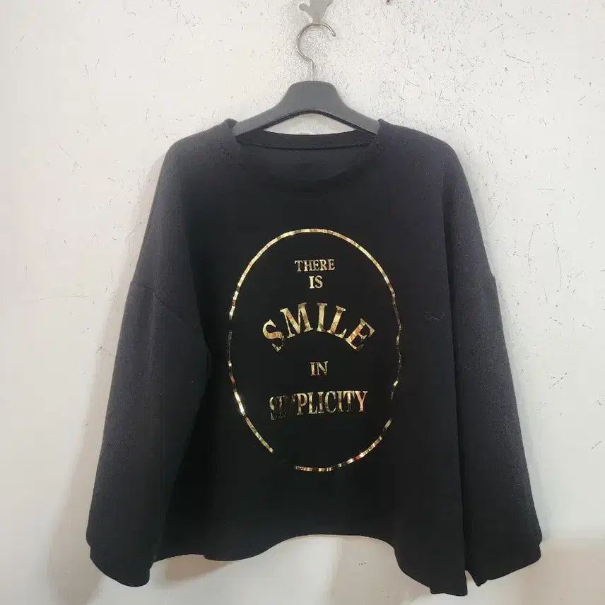 [BUNJANG] Smile Printing Black Sweatshirt T-Shirt / 스마일 프린팅 블랙 맨투맨 티셔츠