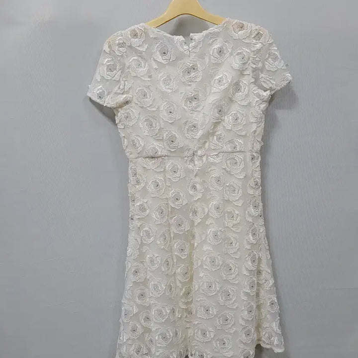 [SOLD OUT] 레니본 플라워 자수 원피스 여성 55  90