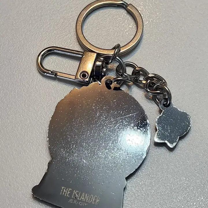 [BUNJANG] Jeju Cat Snow Globe Keychain with Camellia Flower Charm / 제주도 고양이 스노우볼 키링