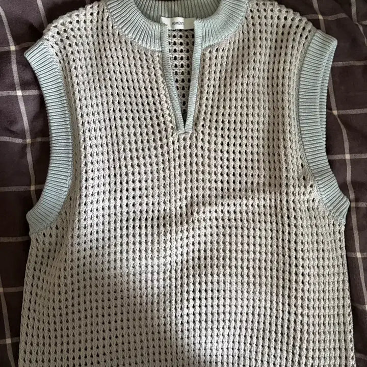 [BUNJANG] Amomento Vest Medium / 아모멘토 베스트