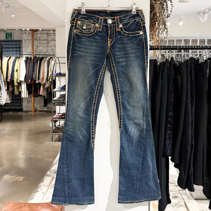 [BUNJANG] True Religion Joey Super T Low Semi Bootcut Denim Pants / 트루릴리전 조이 슈퍼 T 로우 중청 세미 부츠컷 데님 팬츠