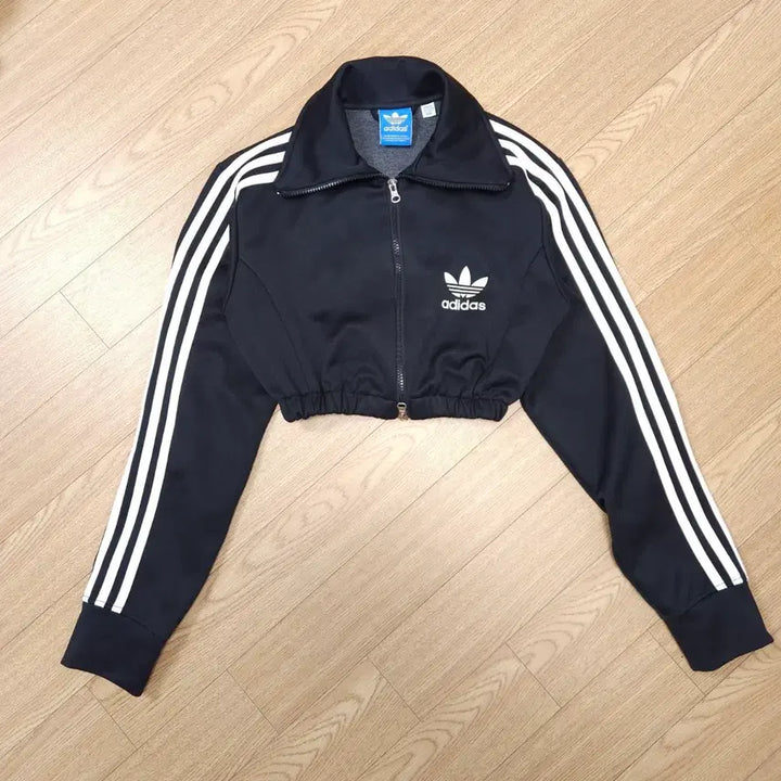 [BUNJANG] Adidas Reworked Cropped Track Top Jersey Black Size 95 / 아디다스 리폼 크롭 트랙탑 져지 블랙 95