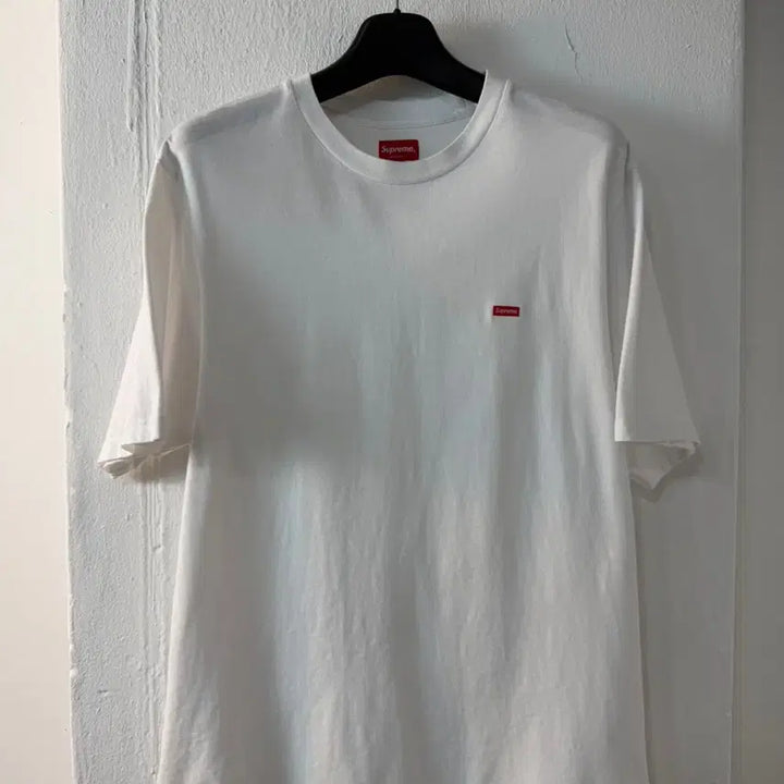 [BUNJANG] Supreme Small Box Logo Short Sleeve T-Shirt / 슈프림 스몰 박스 로고 반팔 티셔츠