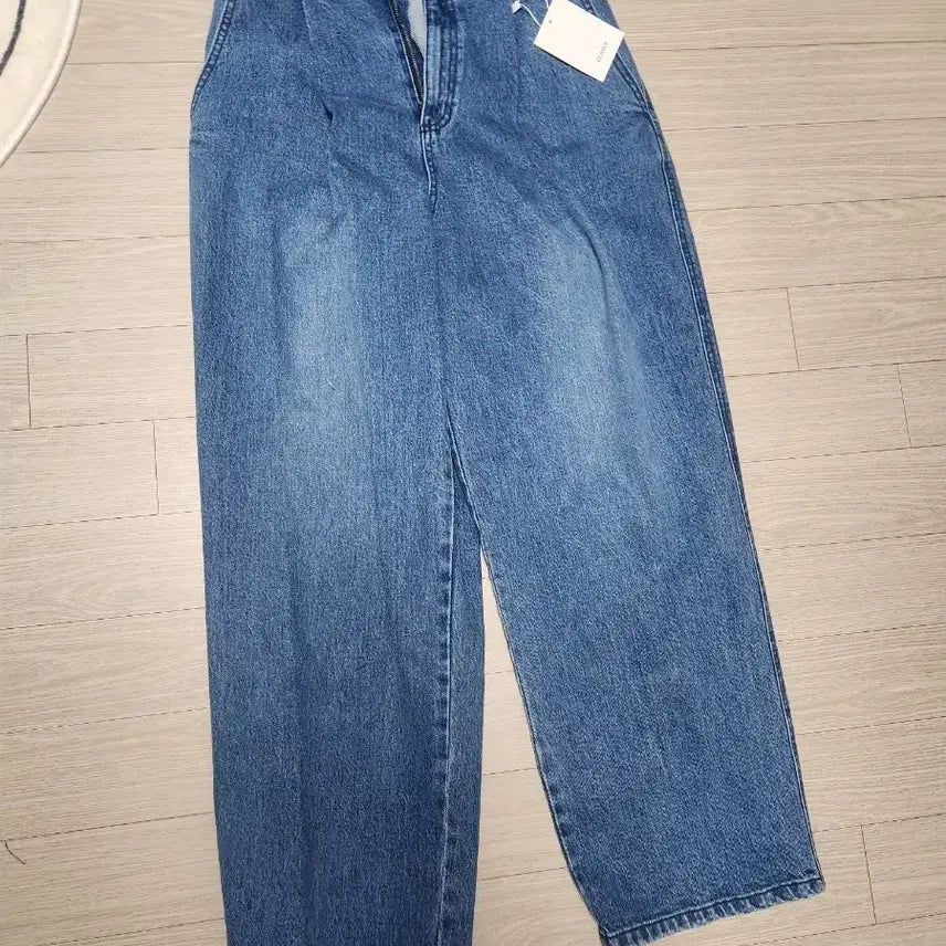 [BUNJANG] LEAVE One-Pleat Wide Denim Pants (M) / LEAVE 원턱 데님 와이드 팬츠 M