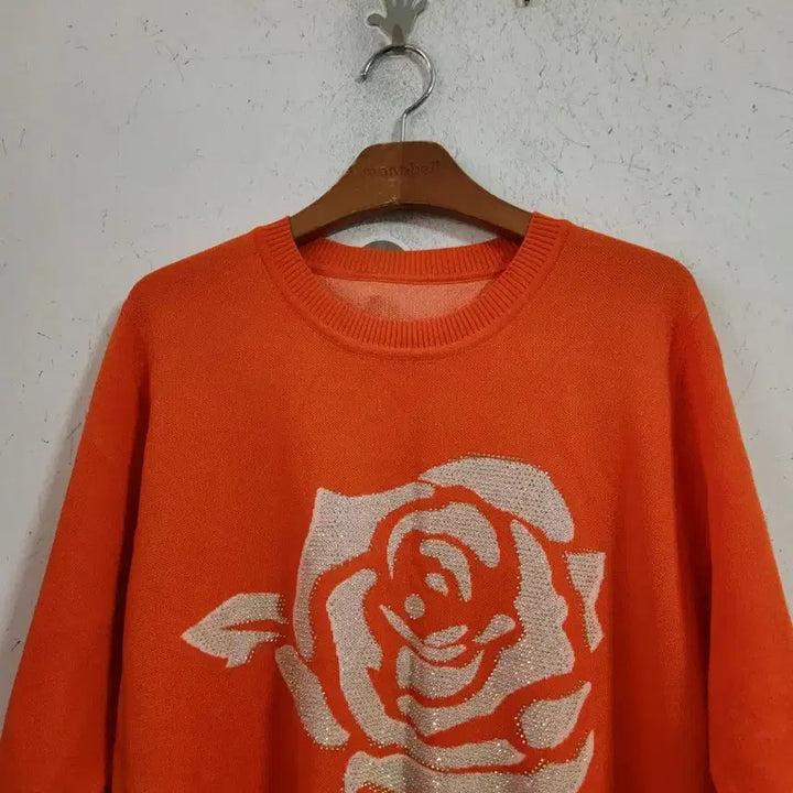[BUNJANG] Orange Rose Sequin Knit 7-Sleeve Top / 오렌지색 장미 스팽글 니트 7부