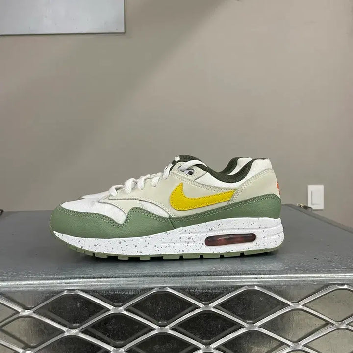 [BUNJANG] Nike Air Max 1 SE / 나이키 에어맥스 1 SE 240