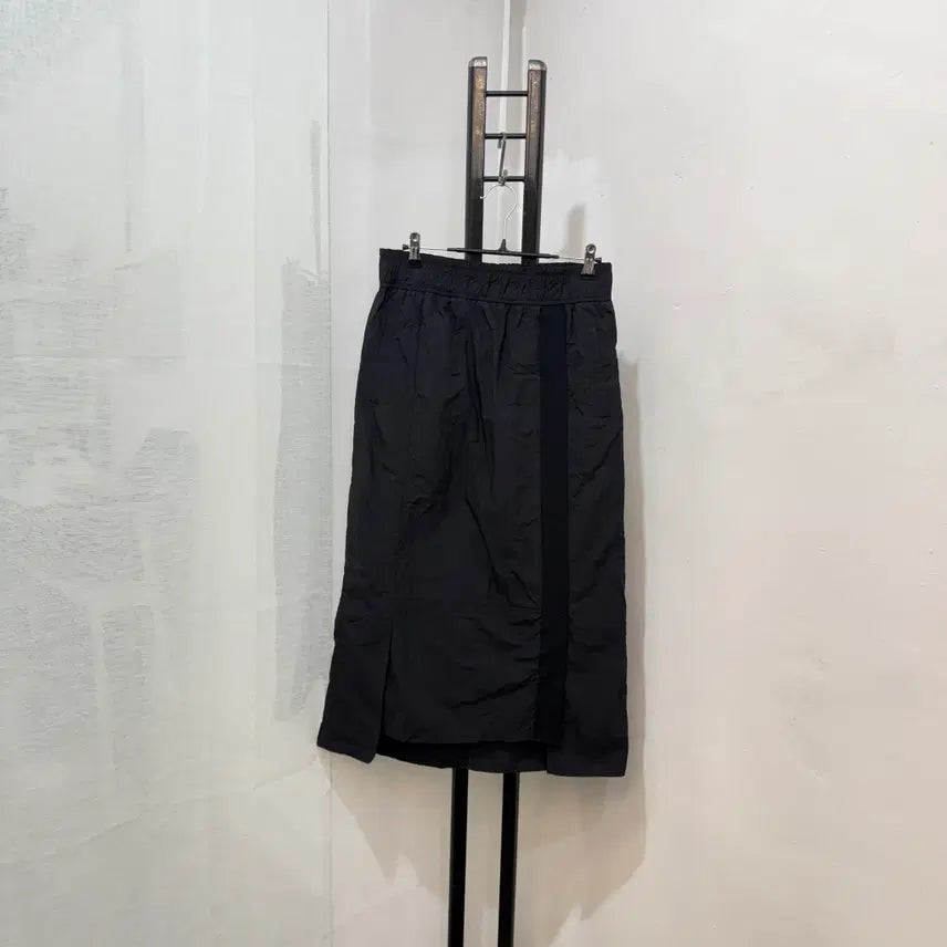 [BUNJANG] Bonispx Black Nylon Long Skirt / 보니스팍스 블랙 나일론 롱치마 롱스커트 밴딩치마 4499