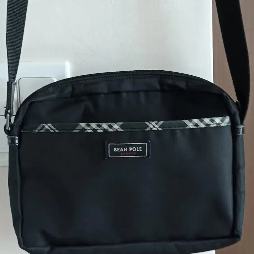 [BUNJANG] Beanpole Crossbody Bag / 새거수준)빈폴  크로스백 가방(공용)