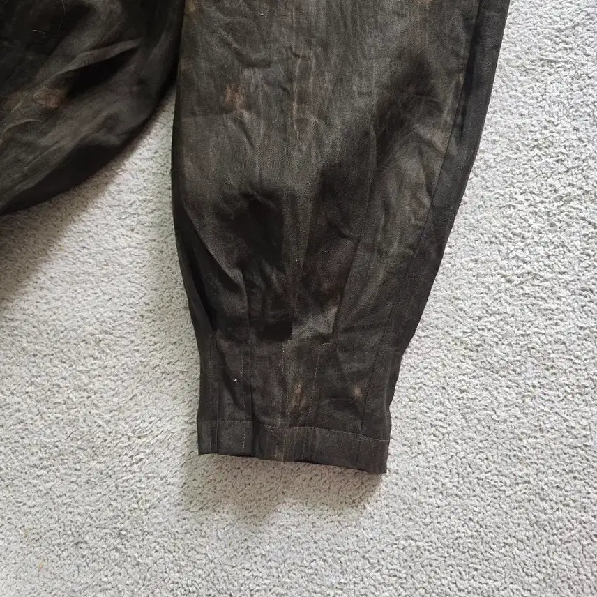 [BUNJANG] Natural Dyeing Jar Fit Trousers (Salt Dyeing Technique) / 천연염색 항아리핏 바지 (소금염기법)