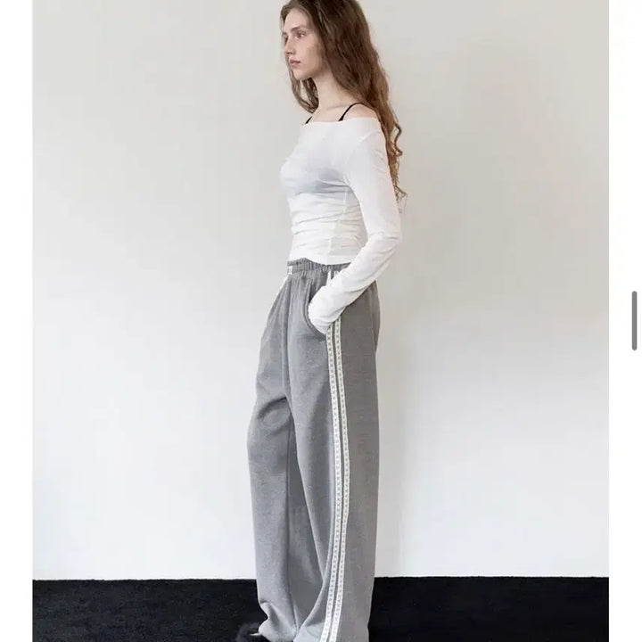 [BUNJANG] LAKCAKE Lace Line Two-Way Jogger Pants Grey XS / 락케이크 레이스 라인 투웨이 조거팬츠 그레이 xs