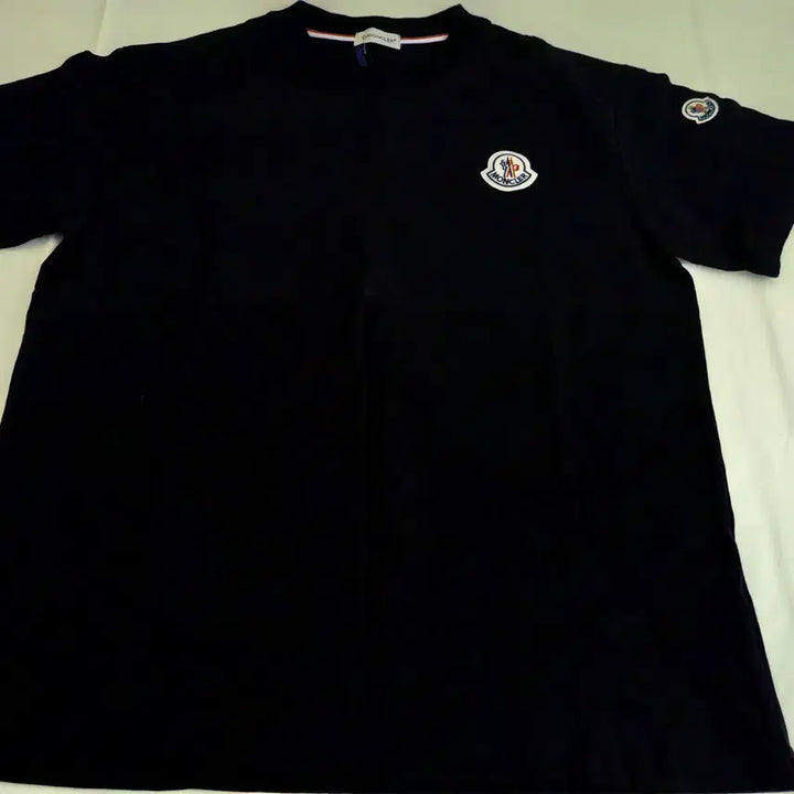 [BUNJANG] Moncler Black Round Neck T-shirt with Logo - M / 몽클레어 반팔티셔츠 라운드넥 블랙 와팬로고 M사이즈